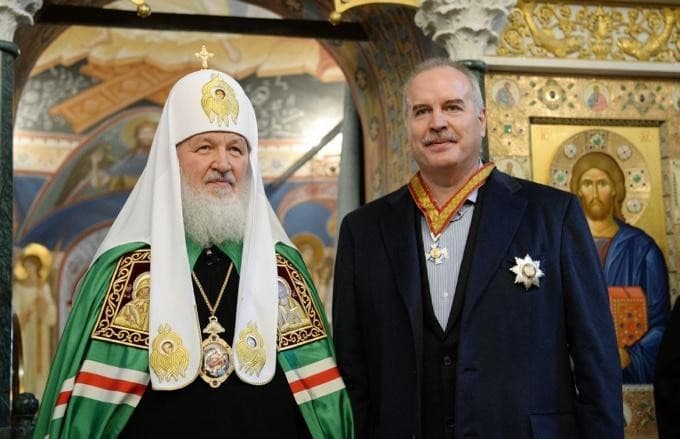 Figure 6. With Patriarch of Moscow and All Russia Metropolitan Kirill at the presentation of the Order of St. Daniel of Moscow.  Source: zdrav.expert website