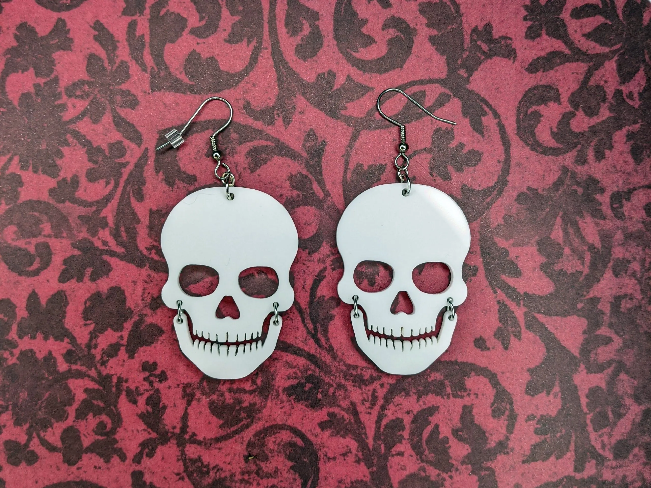 10 Style Tips For Wearing Skull Earrings - Turkish Weekly