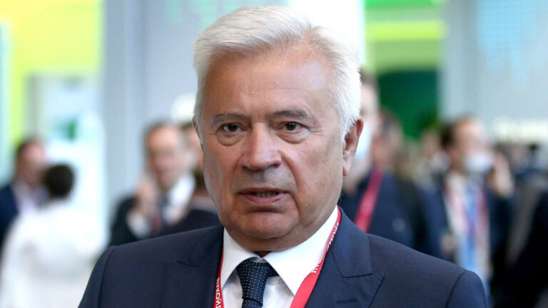 Vagit Vagit Alekperov Net Worth 2024 - Oil Company Lukoil President - Turkish ...